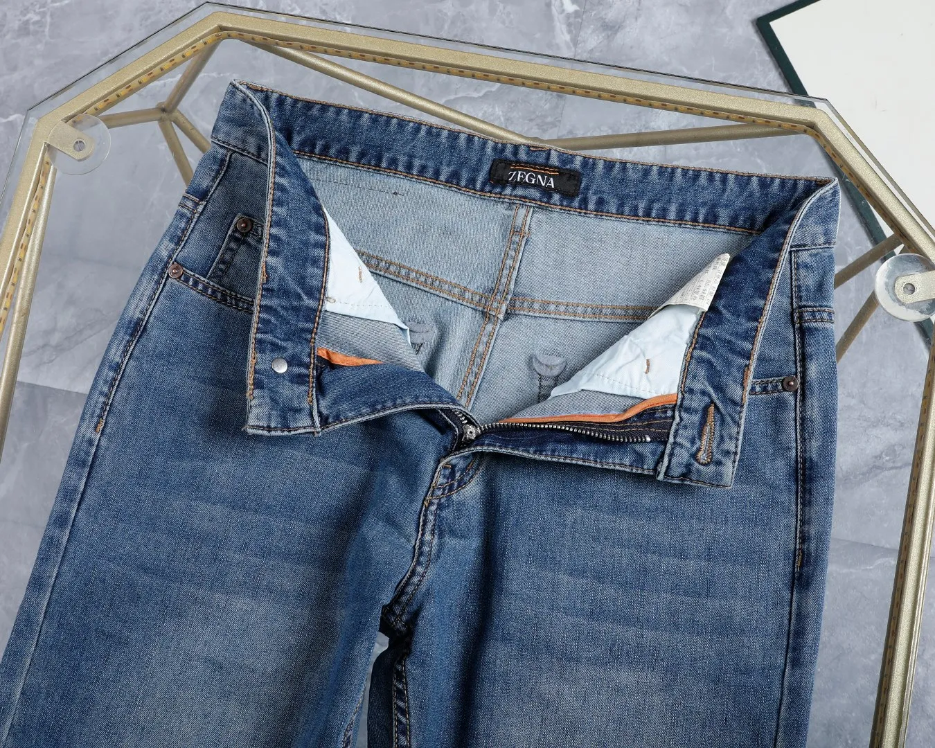 / ：Z 5525 Size：29 42 ： ， ， ， 。